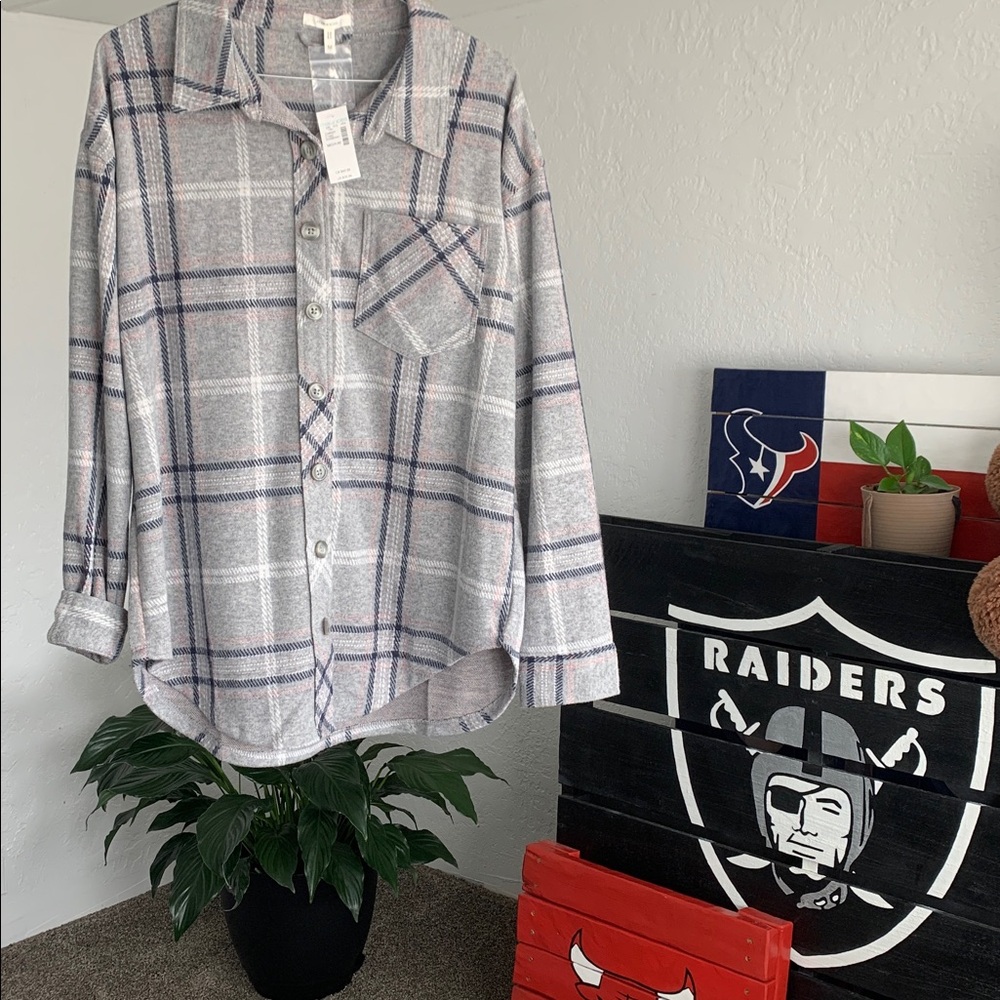Maurices Gray Plaid Button-Up Shirt with Navy and Pink Accents